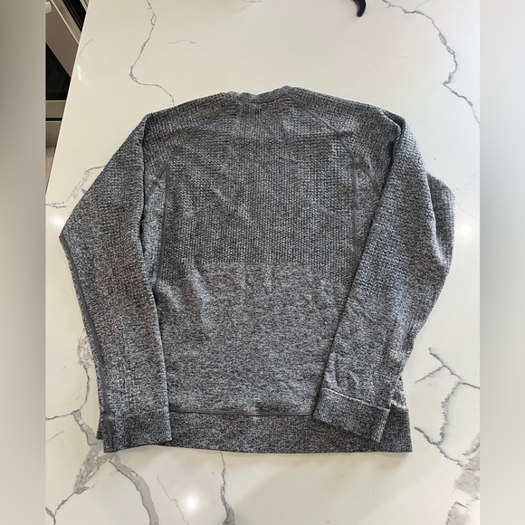 Lululemon gym pullover - Picture 2 of 5
